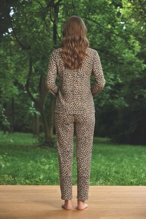 Pijamoni Kadın Süet Kumaş Önü Düğmeli Uzun Kollu Pijama Takımı