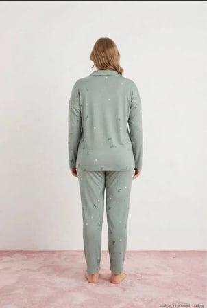 Pijamoni Kadın Büyük Beden Süet Kumaş Önü Düğmeli Şık Pijama Takımı