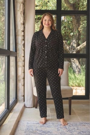 Pijamoni Kadın Büyük Beden Süet Kumaş Önü Düğmeli Şık Pijama Takımı