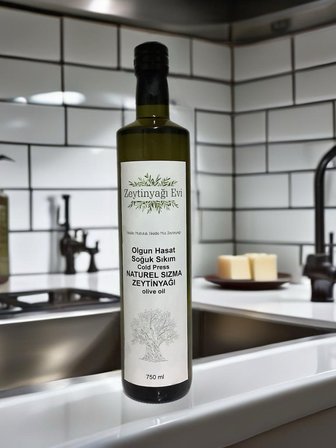 Naturel Sızma Soğuk Sıkım Olgun Hasat Mut Zeytinyağı Cam Şişe 750 ML