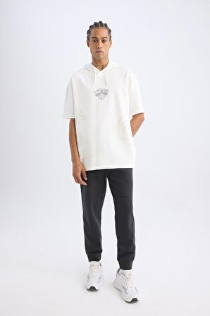 DeFactoFit NBA New York Knicks Oversize Geniş Kalıp Kapüşonlu Kısa Kollu Tişört D2570AX24AUER105