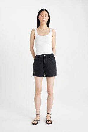 DeFacto Mom Fit Yüksek Bel Dar Paça Jean Şort C0685AX24SMNM40