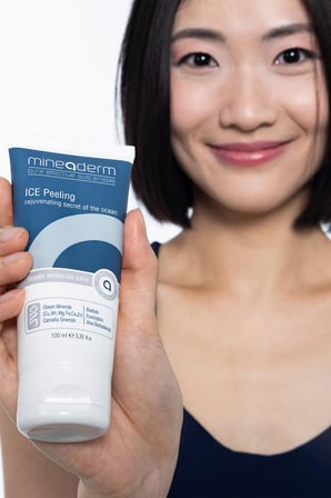 Mineaderm Canlandırıcı Peeling - Ice Peeling Rejuvenating Secret Of The Ocean 115 ML