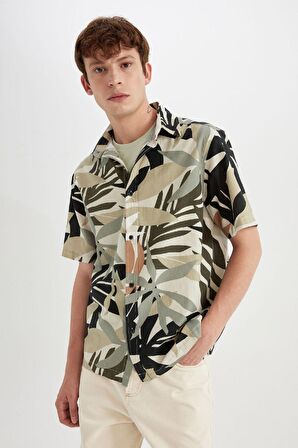 DeFacto Regular Fit Yazlık Hawaii Baskılı Pamuklu Kısa Kollu Gömlek C7667AX24SMKH373