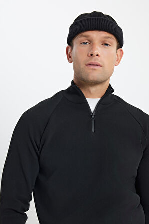 Standart Fit Normal Kesim Bato Dik Yaka Triko Kazak