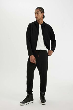 DeFactoFit Jogger Eşofman Altı Standart Fit Çift Cepli Standart Paça B5141AX24SPBK81