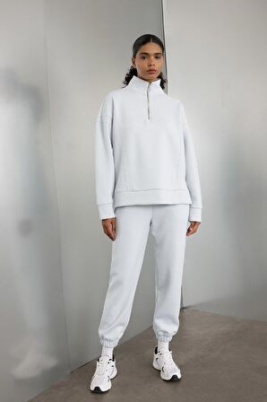 DeFactoFit Oversize Geniş Kalıp Fermuarlı Dik Yaka Skuba Dalgıç Kumaş Sporcu Basic Düz Sweatshirt C9404AX24AUBE817