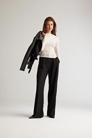 DeFacto Wide Leg Geniş Paça Fermuarlı Yüksek Bel Cepli Standart Boy Kumaş Pantolon E5394AX25SPBK81