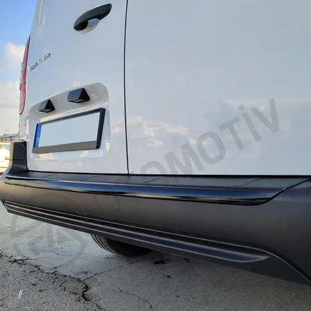Toyota Proace City Panelvan Arka Tampon Eşiği Parlak Siyah 2019 Model ve Sonrası