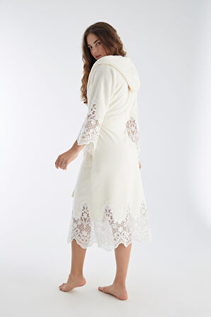 Dantelli Uzun Kapüşonlu Triga Bambu Cotton Kadın Bornoz