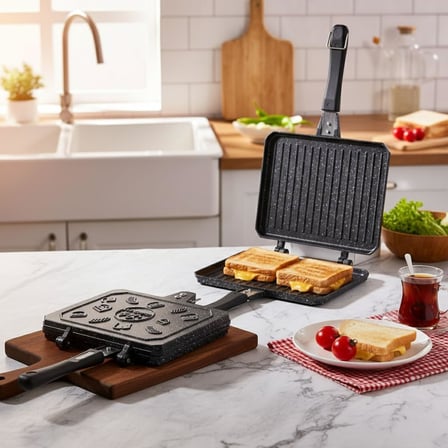 Çift Taraflı Ocak Üstü Döküm Tost Makinesi, Granit Efektli Yanmaz Yapışmaz Sandviç ve Tost Tavası - Hamburger, Omlet ve Aperatifler İçin İdeal | Ergonomik Saplı Kolay Temizlenebilir Grill Tava