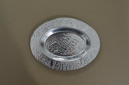 Paslanmaz Çelik Oval Tepsi – 304 Kalite Krom, Dekoratif ve Servis Amaçlı Küçük Tepsi (18 cm)