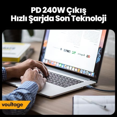 240W Type-C to Type-C Dijital Ekranlı Hızlı Şarj Kablosu 1m, Örgülü Akıllı Göstergeli PD 3.1 480Mbps Data ve Veri Transfer Kablosu, MacBook, iPhone 15/16, Android ile Uyumlu - Siyah