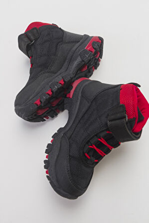 mnpc Erkek Çocuk Siyah-Kırmızı Suya Dayanıklı Microfiber Trekking Bot