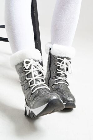 mnpc Kız Çocuk Platin Simli Rugan Deri Suya Dayanıklı Günlük Bot