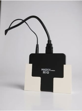 12X3 CM Yapışkanlı Duvara Asılabilir Uydu Android TVBOX Saklama Duvara Montaj Kutusu Organizer Raf (Beyaz)