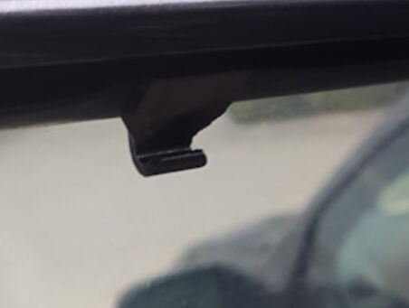 Renault Megane Fluence Scenic Perde Klipsi Tutacağı