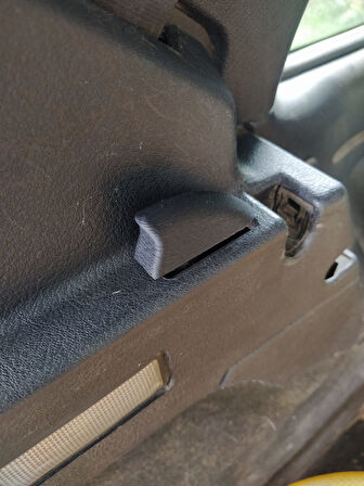 Peugeot 106 Arka Koltuk Yatırma Plastiği