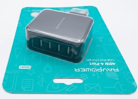 Ravpower 4 Portlu 40w Led Aydınlatmalı Şarj Cihazı (Siyah)