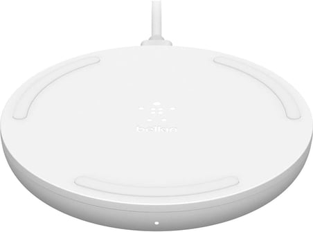 BoostCharge 10 W, iPhone 15, 14, 13, 12, SE, 11, XS, XR, X,8, Samsung Galaxy, Google Pixel uyumlu Hızlı Kablosuz Şarj Cihazı, Beyaz, WIA001vfWH
