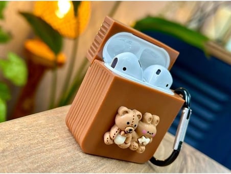 Airpods 1. Nesil Ve 2. Nesil ile Uyumlu Ayıcık Tasarımlı Kalın Silikon Kılıf - Brown