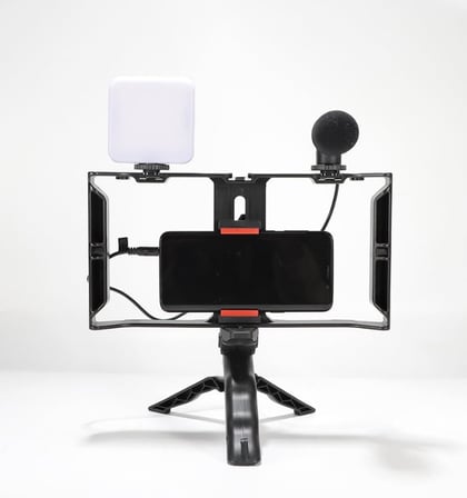 AX-PC3 Telefon Cage Rig | Çoklu Hot Shoe ve 1/4” Vida Bağlantılı | Vlog, Video ve Canlı Yayın Telefon Kafesi