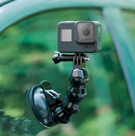 AX-231 Vantuzlu Araç İçi Esnek Kamera Tutucu – GoPro, DJI Osmo Action, Insta360 ile Uyumlu, 1/4 Vida Bağlantılı