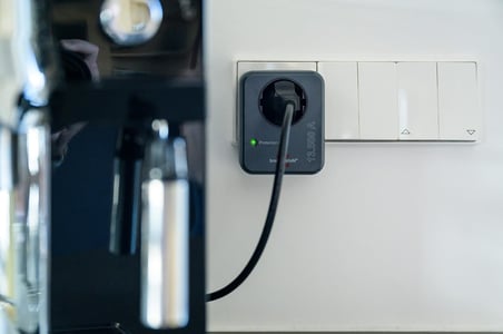 Eco Line Serisi 13.500A Akım Koruyucu Yıldırım Korumalı Tek Soketli Priz