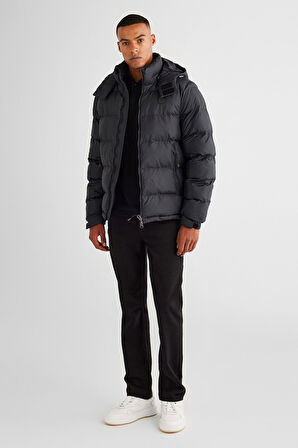 Erkek Kapüşonlu Mont - Siyah | XL