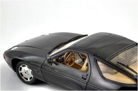 Italeri 1/24 Porsche 928 S4 Model Araç Yapım Kiti