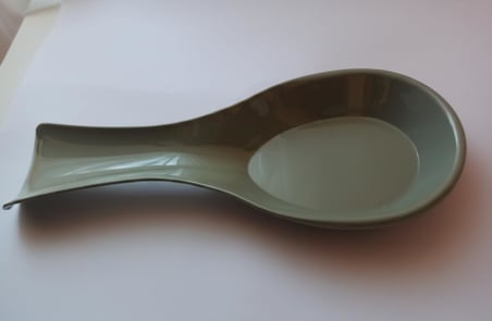 Kaşıklık, Sert Plastik, Yatay Kaşık Altlığı – Tezgah Üstü Kullanıma Uygun, Hafif ve Pratik (Yeşil)