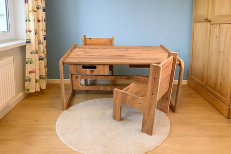 İki Kişilik Çekmeceli Ahşap Çocuk Oyun & Aktivite Masa ve Sandalye Takımı - 18mm Ceviz Renk MDF