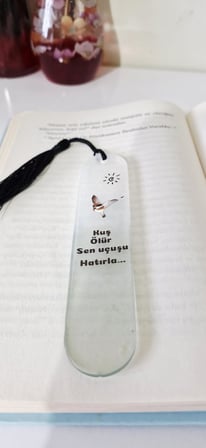 Kitap Ayracı, Şiir Temalı, Siyah Püsküllü, Şeffaf Reçine