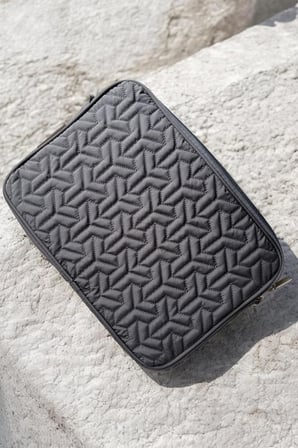 Aggu Bebe iPad Air Pro, Matepad, Galaxy Tablet Kılıfı, 11-12 İnç, Kapitoneli, Omuz Askılı, Koyu Gri, Kapaklı