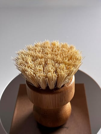 2'li Küçük Bulaşık Fırçası, Ergonomik Bambu Tutma Kısmı, Sisal Lifi Fırça, Güçlü Sürdürülebilir Doğal Temizlik