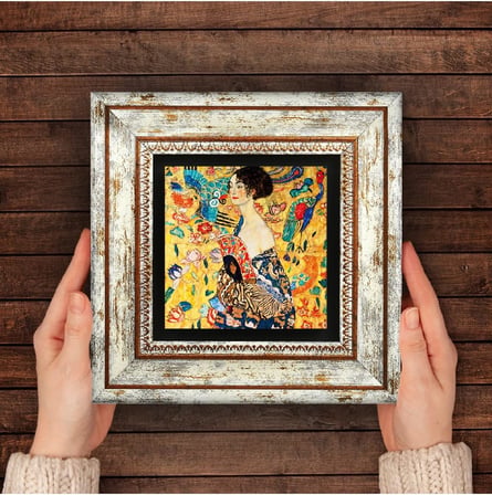 Gustav Klimt Yelpazeli Kadın Taş Duvar Tablosu - Çerçeveli Taş Tablo - Dekoratif Duvar Sanatı - Modern Ev ve Ofis Duvar Dekoru T1-275