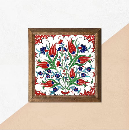 Pinecone Çini Sanatı Lale Taş Duvar Tablosu - Ahşap Çerçeveli Taş Tablo - 25x25 cm - Dekoratif Duvar Sanatı - Modern Ev ve Ofis Duvar Dekoru W1-186