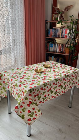 Dertsiz Masa Örtüsü Duck Keten 150 x 180 cm (Çilek)