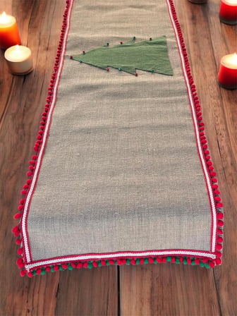 Noel Temalı Gri Keten Masa Örtüsü, Ekose Çam Ağacı Desenli, Ponponlu Kenar Süslemeli, Dekoratif Yemek Masası Örtüsü (yeşil, 150 cm)