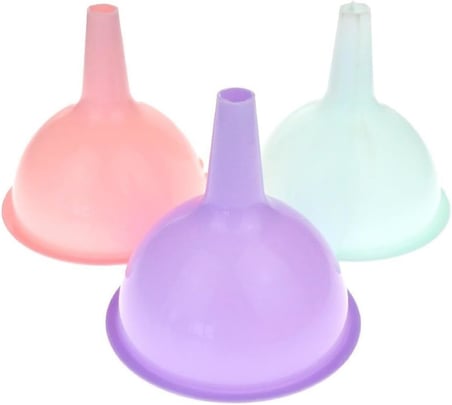 Benim Marifetlerim - Karışık Renkli Huni No 5 En:22 cm Boy:25 cm