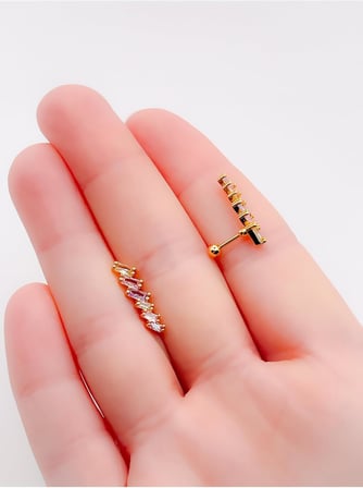 Renkli Dörtgen 6 Taşlı Kıkırdak Helix Piercing (1adet)