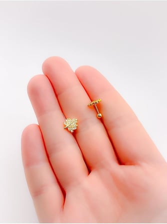 Taşlı Geniş Yaprak Figürlü Kıkırdak Helix Tragus Piercing(1adet)