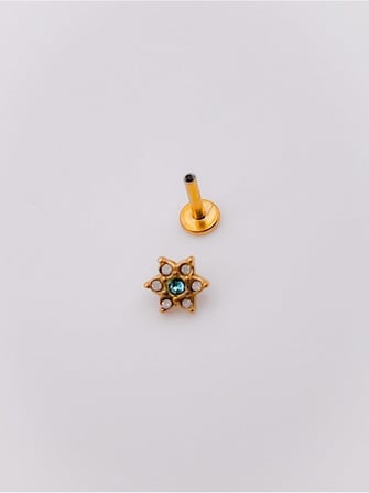 Taşlı Papatya Figürlü Kıkırdak Helix Tragus Piercing(1adet)
