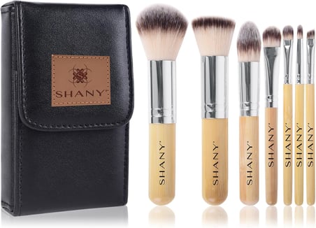 I love Bamboo - 7 parça Petite Pro Bambu fırça seti, taşıma çantalı
