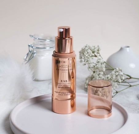 E.V.E. Serum Source Hücre Yenileyeci, Besleyici ve Onarıcı Ne mlendirici Bakım Serumu 30 ml