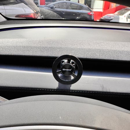 Tesla Model Y Juniper MagSafe Uyumlu Manyetik Telefon Tutucu, Araç İçi Kolay Montaj