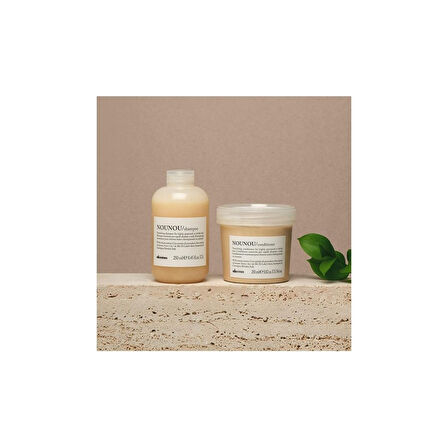 Nounou Conditioner Besleyici ve Koruyucu Saç Kremi 250ML 75605 8004608275886