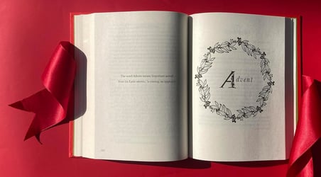 Christmas is Coming: A treasury of simple ways to celebrate festive days