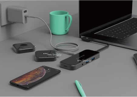 8-in-1 USB-C Hub Çoklayıcı | 100W PD, 4K HDMI, Qi Kablosuz Şarj | MacBook Uyumlu Premium USB-C Hub Siyah