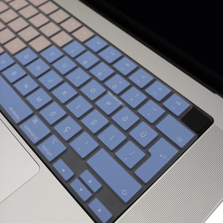 MacBook Türkçe Q Klavye Koruyucu Mavi Pembe M1-M5 | Air 13.6 A2681 A3113 A3240 A3449 | Pro 14 A2442 A3426 A3434 | Pro 16 A2485 A3429 | Neo 13 | Ultra İnce Silikon Keyboard Cover Touch ID